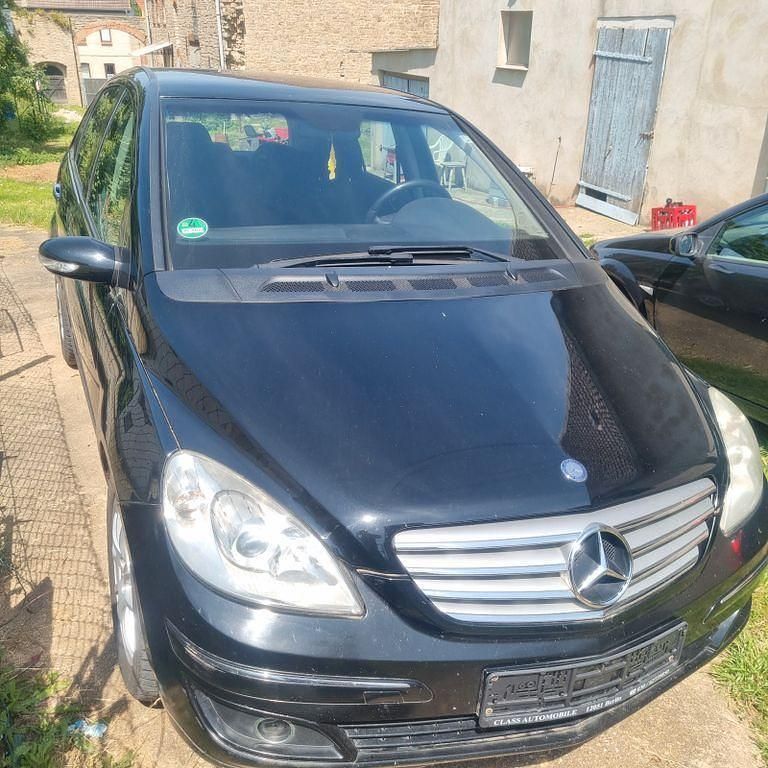 Schwarz Gebraucht 2005 Mercedes B170 Van / Kleinbus | 2.300 € (Superpreis) - Bild 1/4