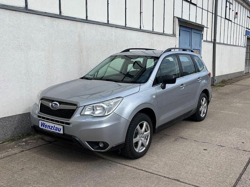 Gebraucht Subaru Forester Active 147 PS (108 kW) 2014 Silber SUV