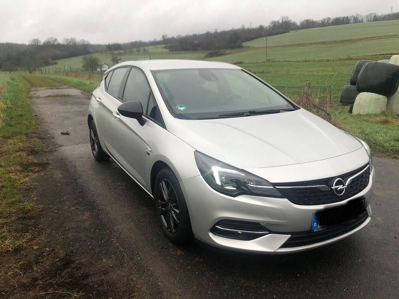 Gebraucht Opel Astra 145 PS (106 kW) 2020 Silber Limousine