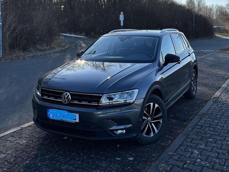 Gebraucht VW Tiguan IQ Drive 150 PS (110 kW) 2019 Grau SUV
