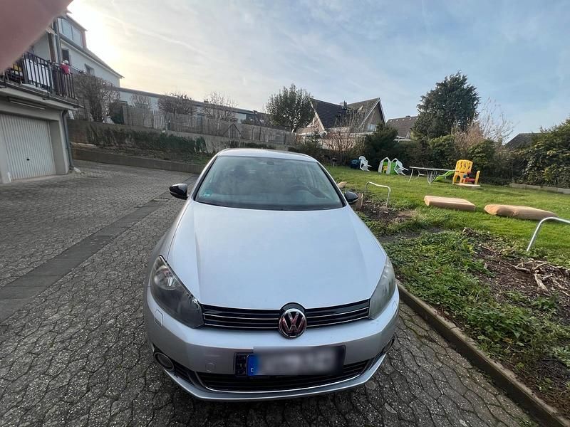 Silber Gebraucht 2012 VW Golf VI Kleinwagen | 4.500 € (Guter Preis) - Bild 1/4