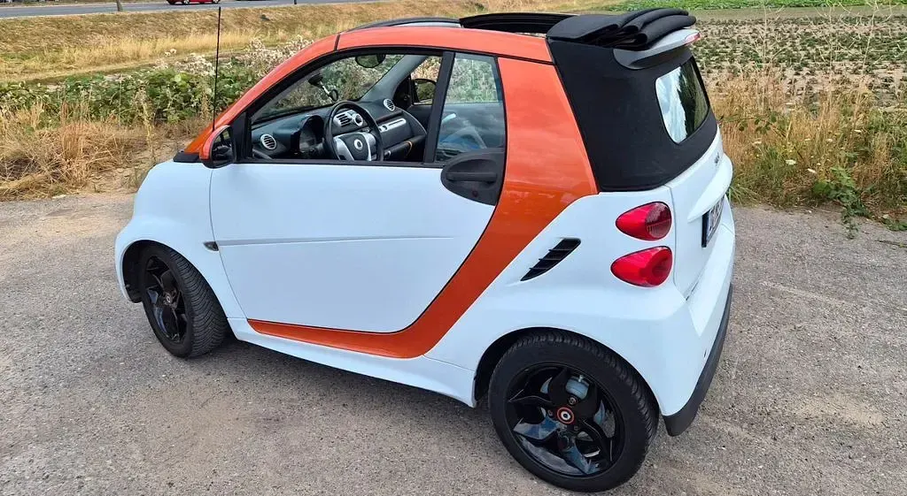 Gebraucht Smart ForTwo Cabrio Passion 71 PS (52 kW) 2015 Weiß Cabrio
