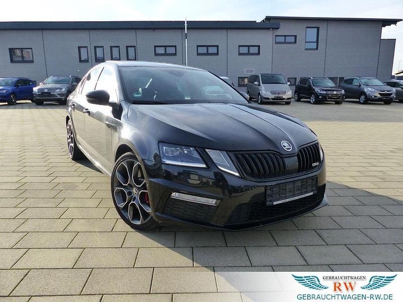 Schwarz Gebraucht 2020 Skoda Octavia RS Limousine | 17.500 € (Superpreis) - Bild 1/4