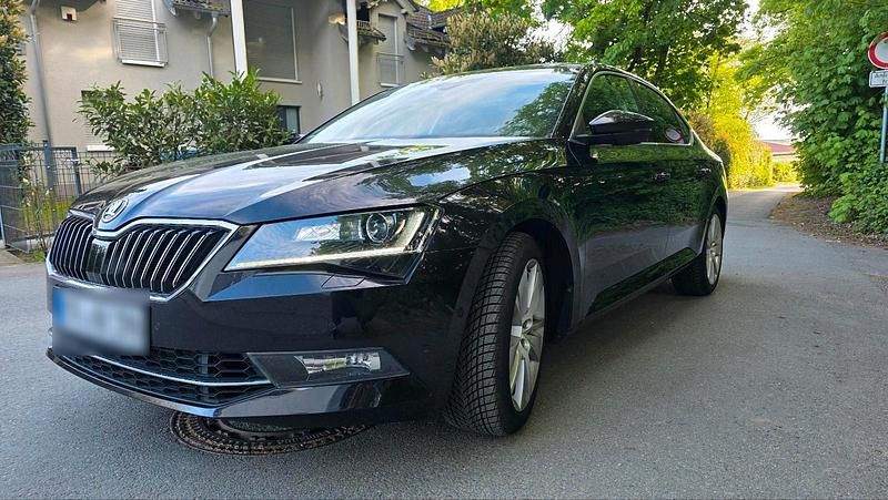 Gebraucht Skoda Superb 280 PS (205 kW) 2017 Schwarz Limousine