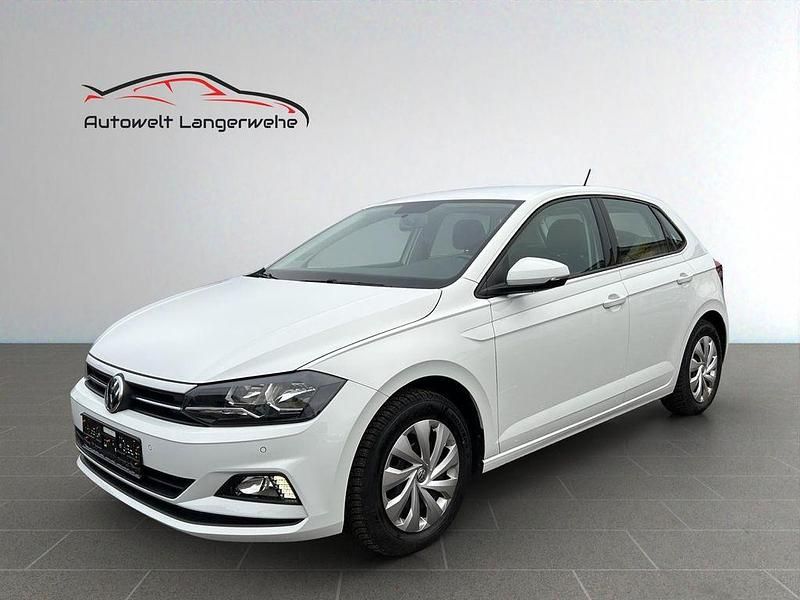Weiß Gebraucht 2019 VW Polo Comfortline Limousine | 13.699 € (Fairer Preis) - Bild 1/4
