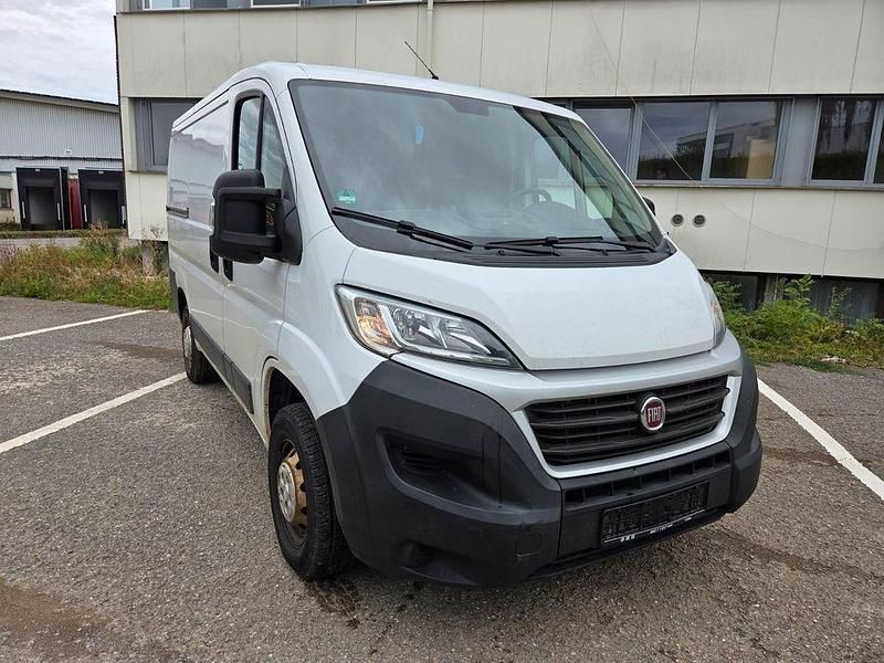 Weiß Gebraucht 2018 Fiat Ducato Van | 8.500 € - Bild 1/4