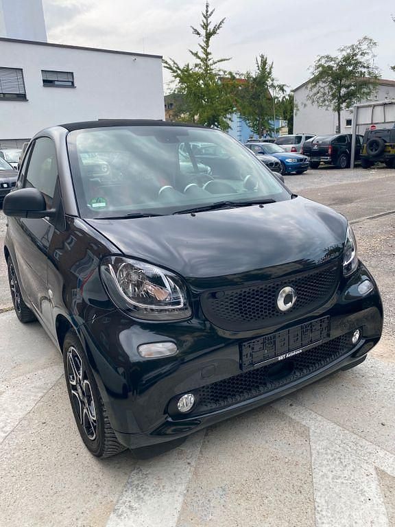 Grau Gebraucht 2018 Smart ForTwo Electric Drive Coupé | 7.290 € (Fairer Preis) - Bild 1/4