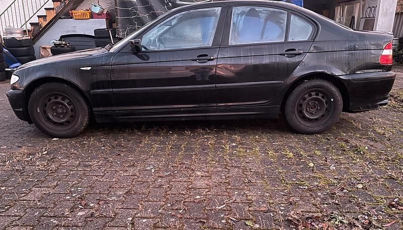 Gebraucht BMW 316 116 PS (85 kW) 2003 Schwarz Limousine