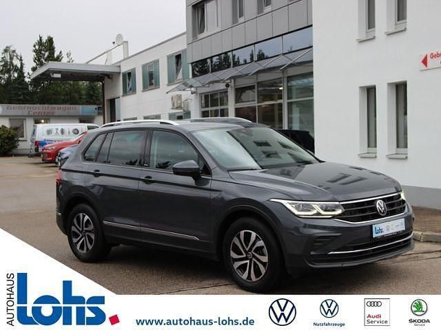 Grau Gebraucht 2021 VW Tiguan Active SUV | 27.479 € (Superpreis) - Bild 1/4