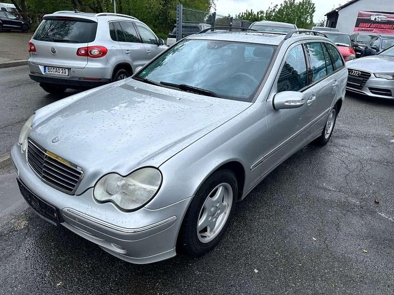 Gebraucht Mercedes C200 163 PS (119 kW) 2003 Silber Kombi