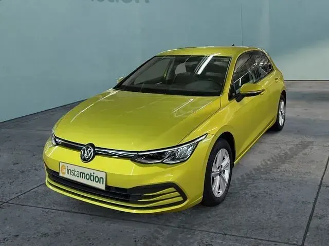 Gebraucht VW Golf VII Life 131 PS (96 kW) 2020 Gelb