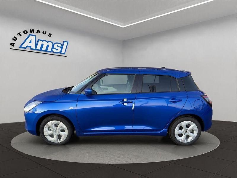 Neu Suzuki Swift Comfort 83 PS (61 kW) 2025 Blau Limousine