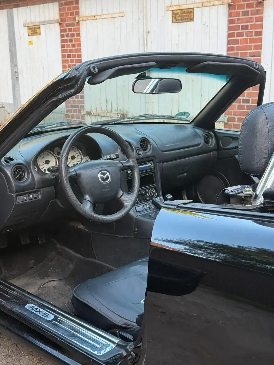 Gebraucht Mazda MX5 110 PS (80 kW) 2000 Schwarz Cabrio