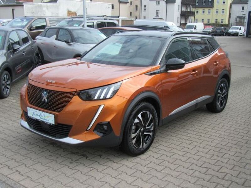 Gebraucht Peugeot e-2008 GT-line 100 kW (136 PS) 2020 Orange fusion (metallic) SUV