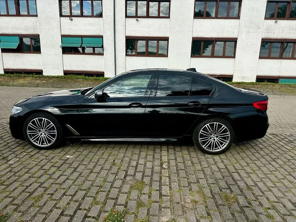 Gebraucht BMW M550 Performance 530 PS (389 kW) 2020 Schwarz Limousine