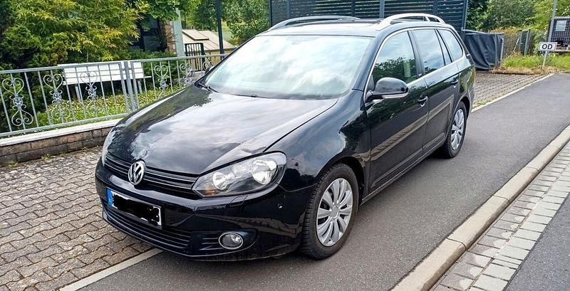 Schwarz Gebraucht 2011 VW Golf VI Style Kombi | 2.900 € (Superpreis) - Bild 1/4