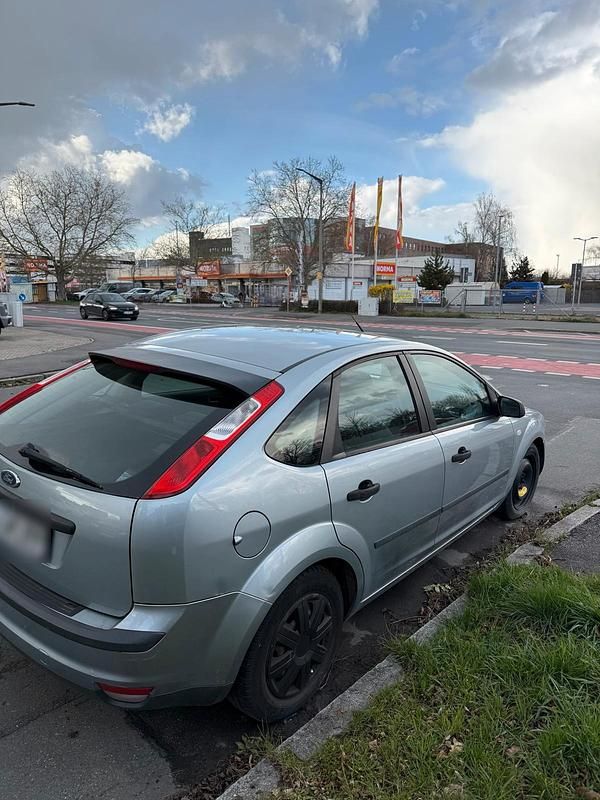Gebraucht Ford Focus 100 PS (73 kW) 2005 Kleinwagen