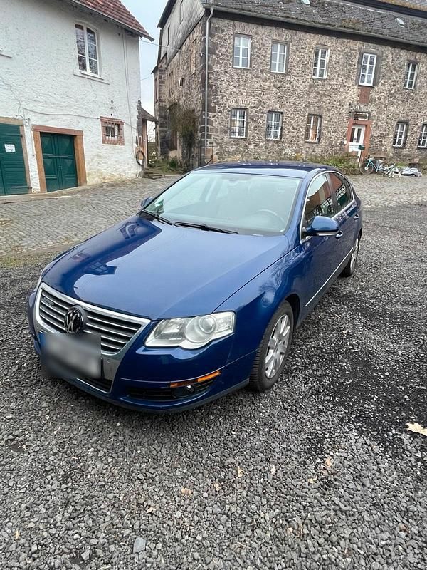 Gebraucht VW Passat 105 PS (77 kW) 2007 Blau Limousine