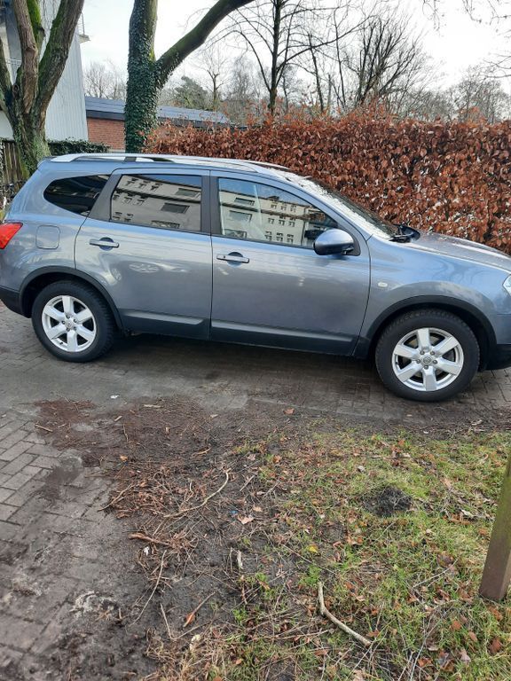 Grau Gebraucht 2010 Nissan Qashqai +2 SUV | 10.200 € (Etwas zu teuer) - Bild 1/4
