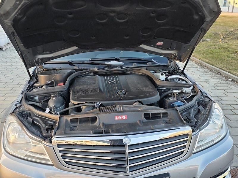 Gebraucht Mercedes C220 170 PS (125 kW) 2012 Grau Kombi