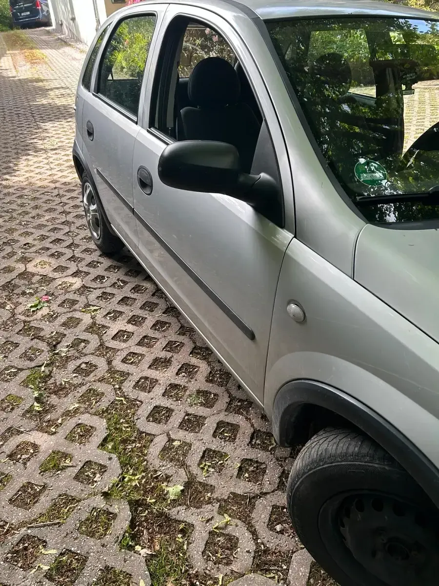 Gebraucht Opel Corsa 75 PS (55 kW) 2002 Silber Kleinwagen
