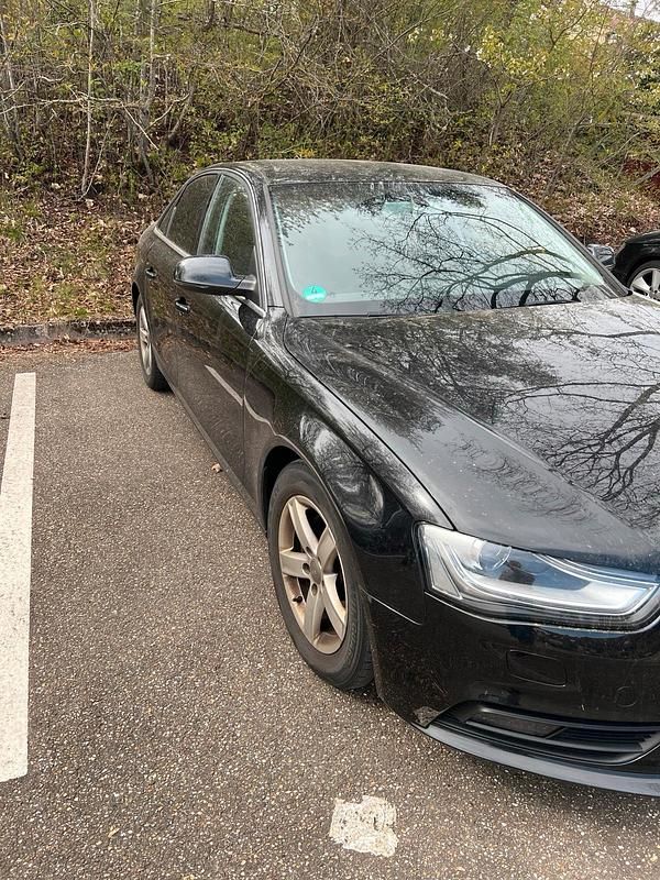 Schwarz Gebraucht 2012 Audi A4 Limousine | 8.500 € (Guter Preis) - Bild 1/4