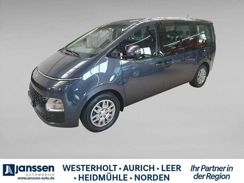 Graphite grey Gebraucht 2024 Hyundai Staria Trend Van / Kleinbus | 45.490 € (Fairer Preis) - Bild 1/2