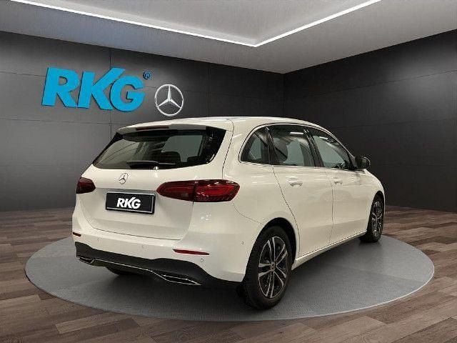 Gebraucht 2024 Mercedes B180 Van / Kleinbus | 28.660 € (Superpreis) - Bild 1/4