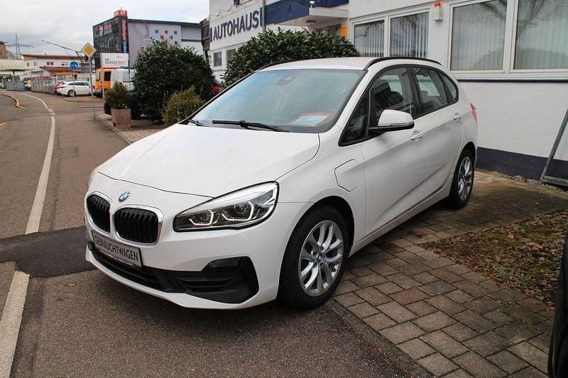Gebraucht BMW 225 Performance 224 PS (164 kW) 2020 Weiss iii Van / Kleinbus