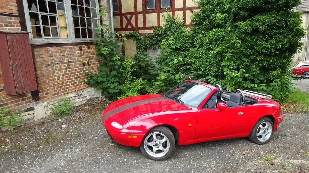 Gebraucht Mazda MX5 116 PS (85 kW) 1991 Rot Cabrio