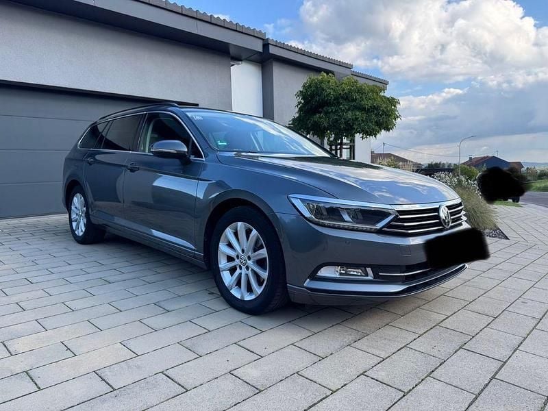 Gebraucht VW Passat Comfortline 150 PS (110 kW) 2017 Grau Kombi