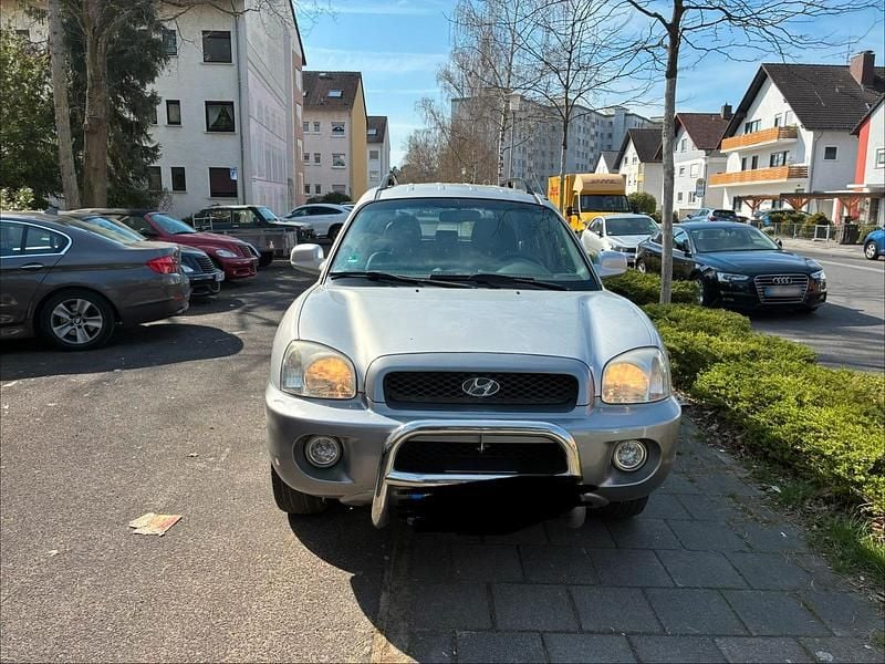 Gebraucht Hyundai Santa Fe 145 PS (106 kW) 2002 Silber SUV