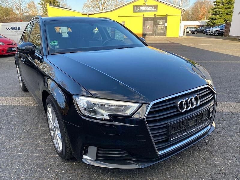 Gebraucht Audi A3 Sport 150 PS (110 kW) 2019 Schwarz Limousine