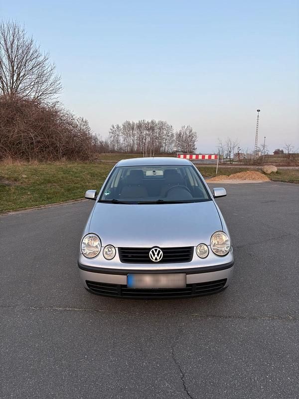 Gebraucht VW Polo 63 PS (46 kW) 2003 Grau Kleinwagen