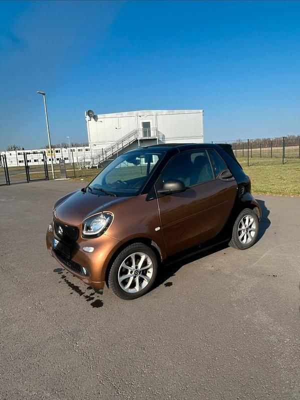 Gebraucht Smart ForTwo Cabrio 90 PS (66 kW) 2017 Braun Cabrio