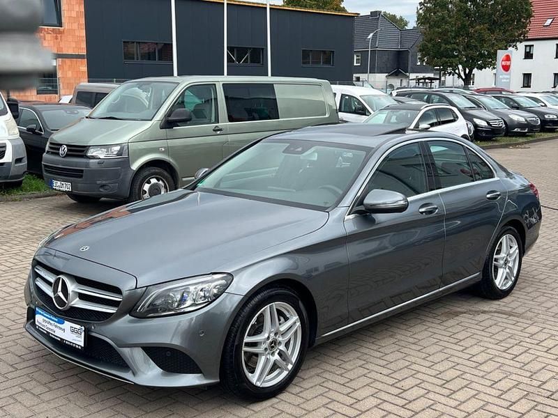 Grau Gebraucht 2019 Mercedes C220 Avantgarde Limousine | 22.499 € (Fairer Preis) - Bild 1/4