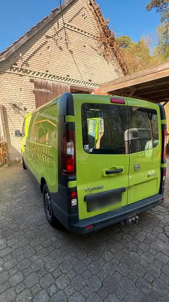 Używany Opel Vivaro 120 KM (88 kW) 2014 Zielony Minivan