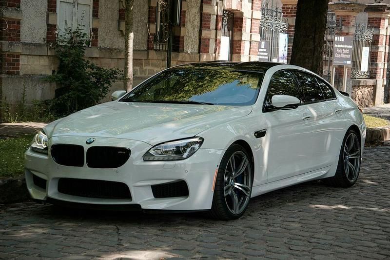 Weiß Gebraucht 2014 BMW M6 Performance Coupé | 32.000 € - Bild 1/4