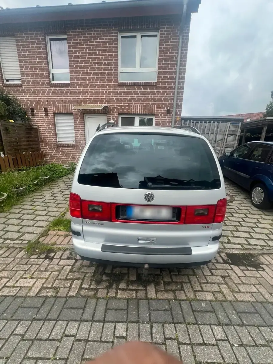 Gebraucht VW Sharan 115 PS (84 kW) 2003 Silber Van / Kleinbus