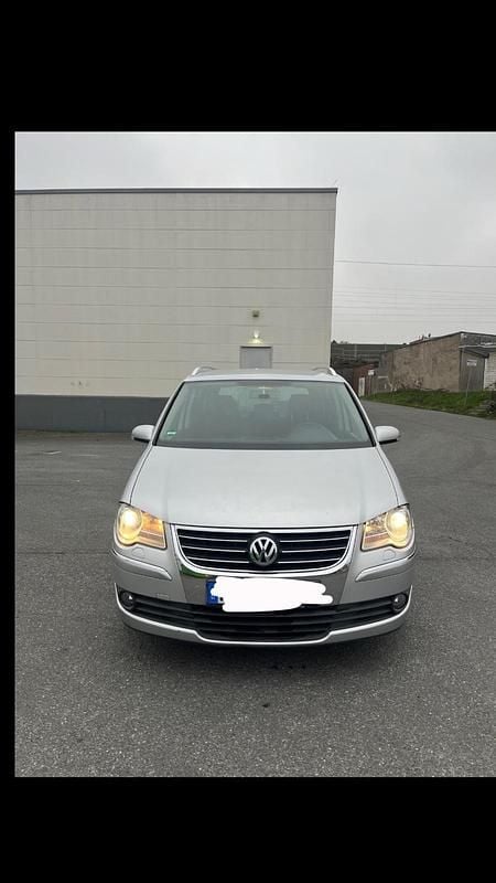 Silber Gebraucht 2007 VW Touran Van / Kleinbus | 3.500 € (Superpreis) - Bild 1/4