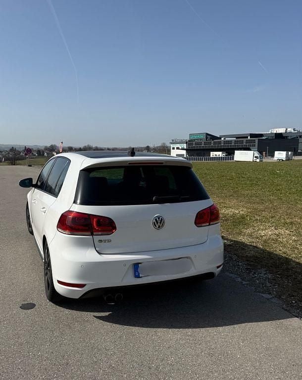 Gebraucht VW Golf VI GTD 170 PS (125 kW) 2011 Weiß Kleinwagen