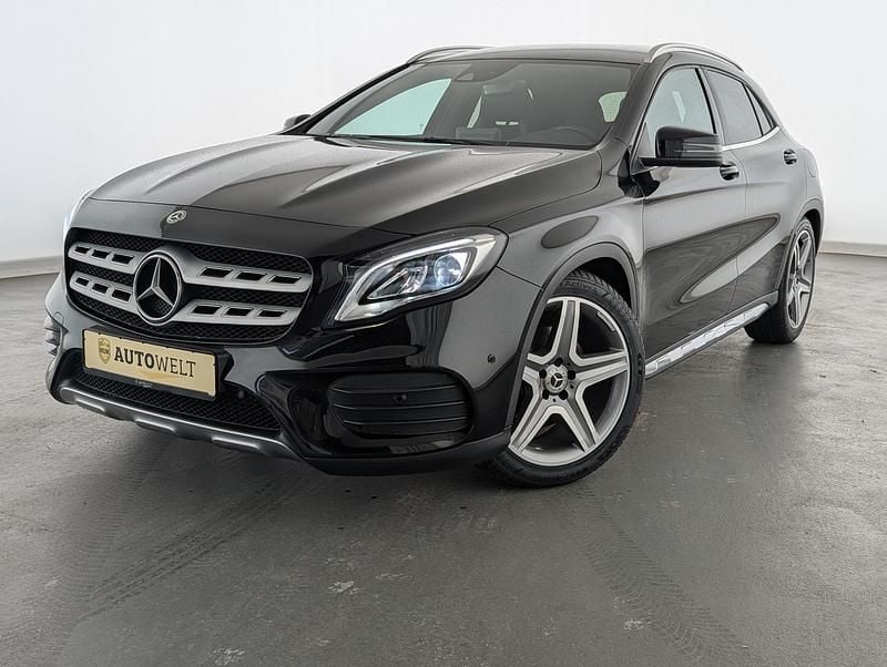 Gebraucht Mercedes GLA250 AMG line 211 PS (155 kW) 2017 Kosmosschwarz SUV