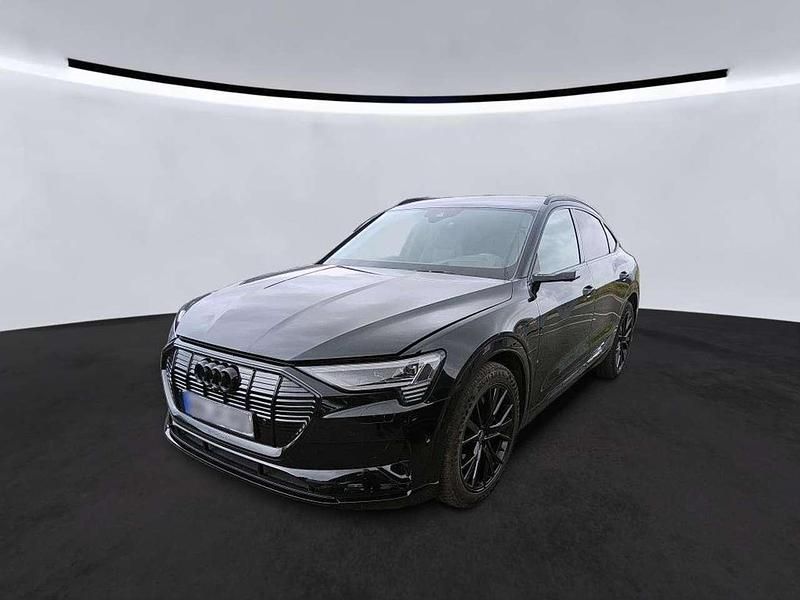 Mythosschwarz metallic Gebraucht 2022 Audi e-tron Sportback S-Line SUV | 40.395 € (Fairer Preis) - Bild 1/2