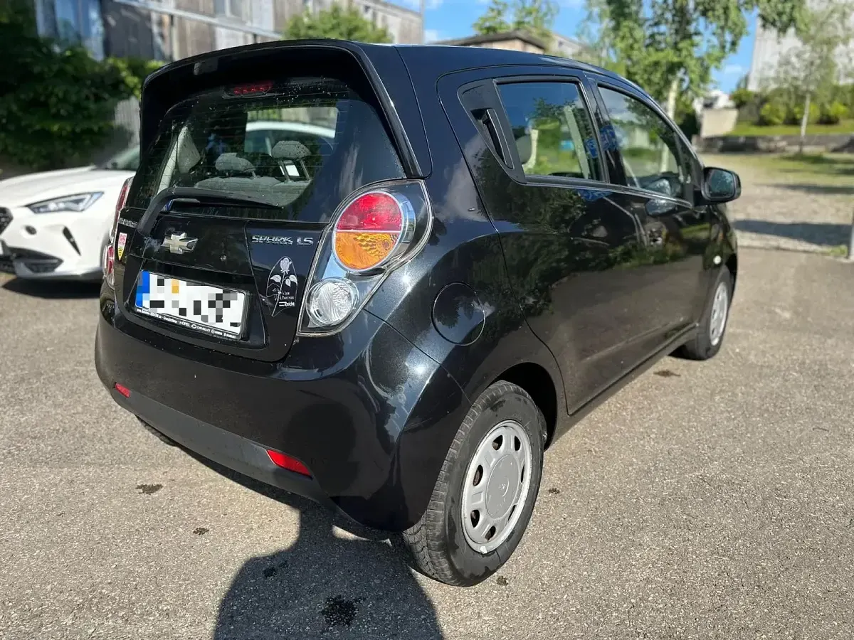 Gebraucht Chevrolet Spark 68 PS (50 kW) 2012 Schwarz Kleinwagen