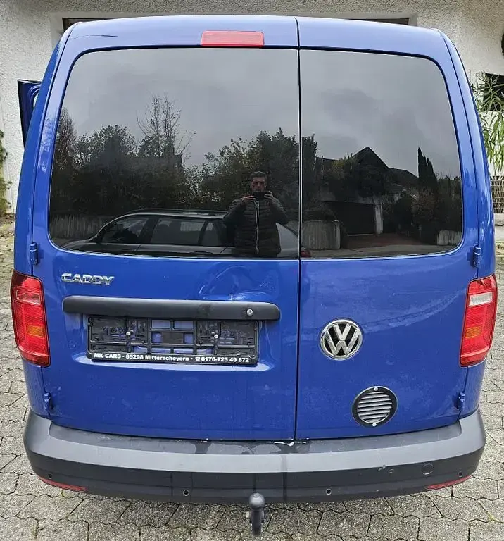 Gebraucht VW Caddy Beach 75 PS (55 kW) 2018 Blau Van / Kleinbus