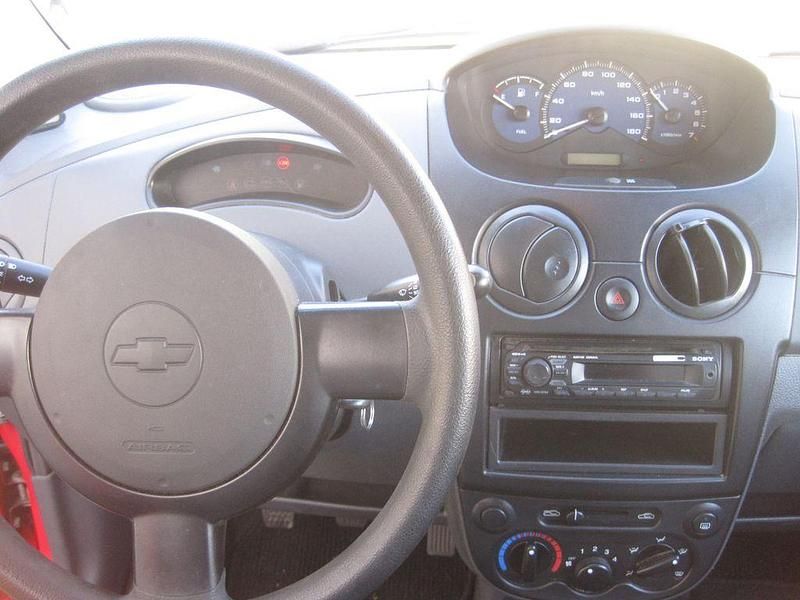 Gebraucht Chevrolet Matiz 52 PS (38 kW) 2009 Rot Kleinwagen