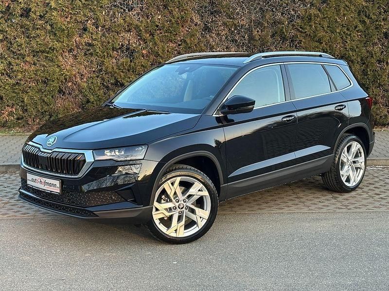 Neu Skoda 105 150 PS (110 kW) 2026 Schwarz Limousine