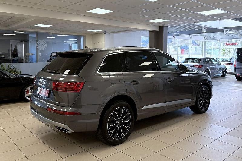 Gebraucht Audi Q7 Ambiente 286 PS (210 kW) 2019 Grau SUV