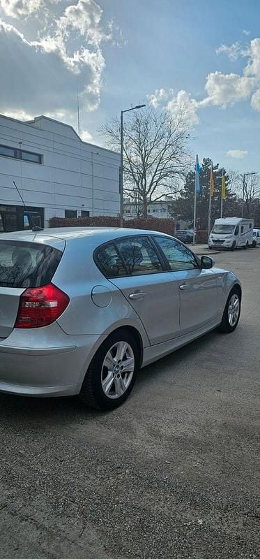 Gebraucht BMW 116 138 PS (101 kW) 2011 Silber Kleinwagen