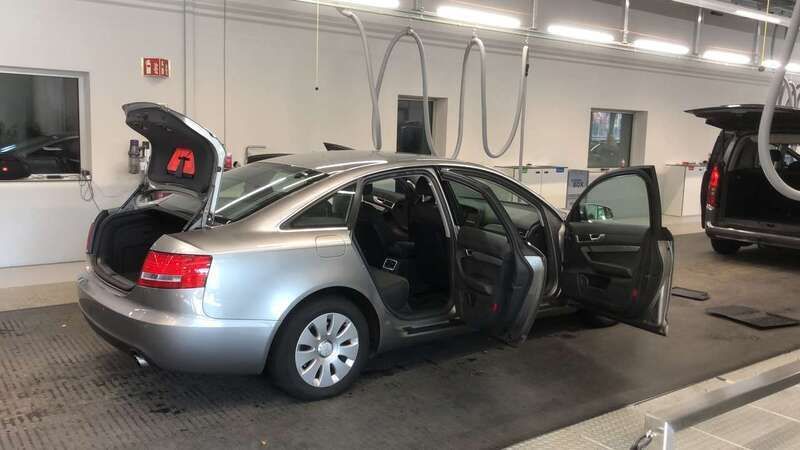 Grau Gebraucht 2004 Audi A6 Limousine | 2.500 € (Guter Preis) - Bild 1/1